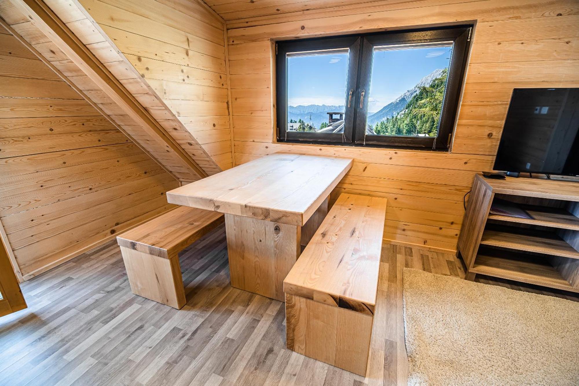 Apartments Zvoh, Krvavec, Ski-In, Ski-Out Cerklje na Gorenjskem Room photo