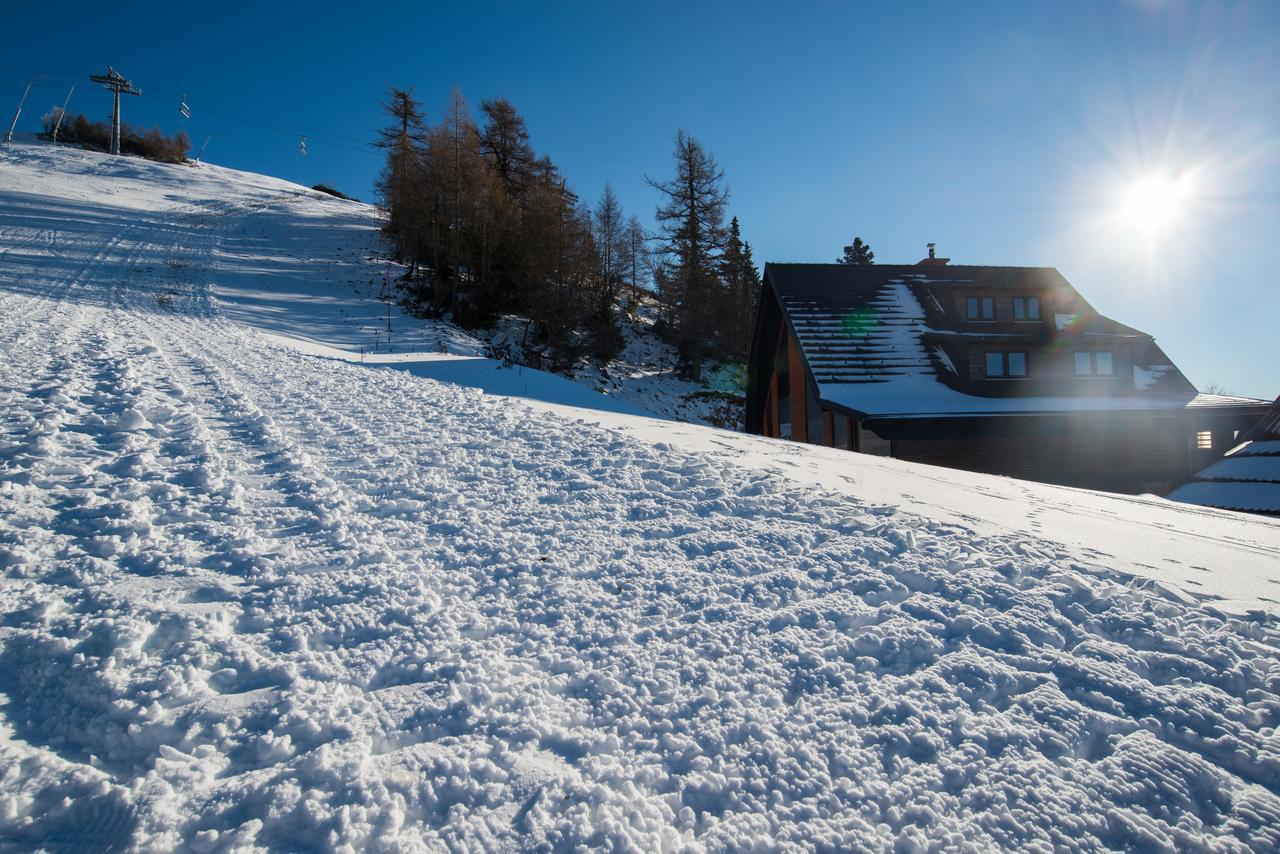 Apartments Zvoh, Krvavec, Ski-In, Ski-Out Cerklje na Gorenjskem Exterior photo